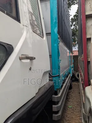 Mitsubishi Perfect Fuso D16 2004 White