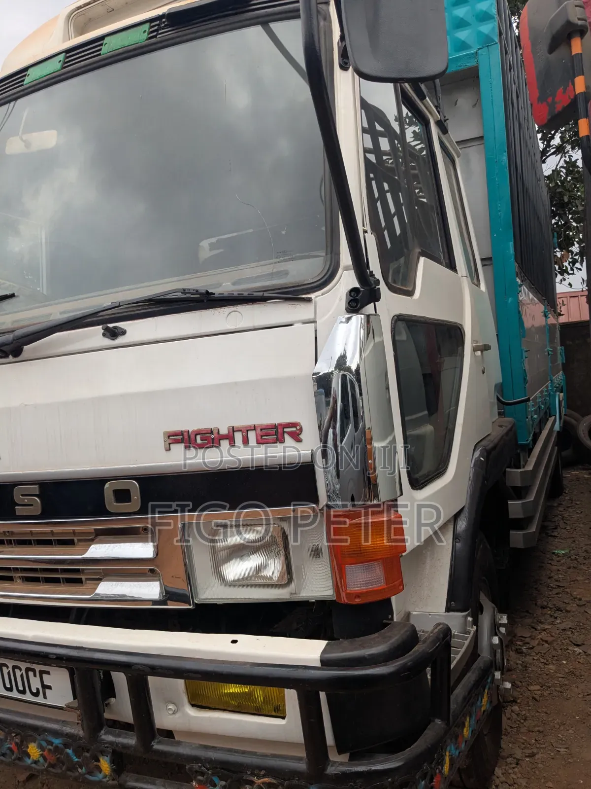 Mitsubishi Perfect Fuso D16 2004 White