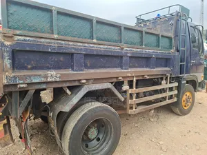 Hino Dumper