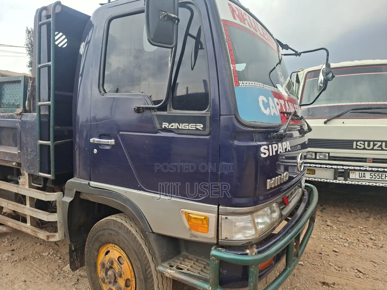 Hino Dumper