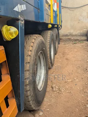 Mitsubishi Fuso 2002 Green