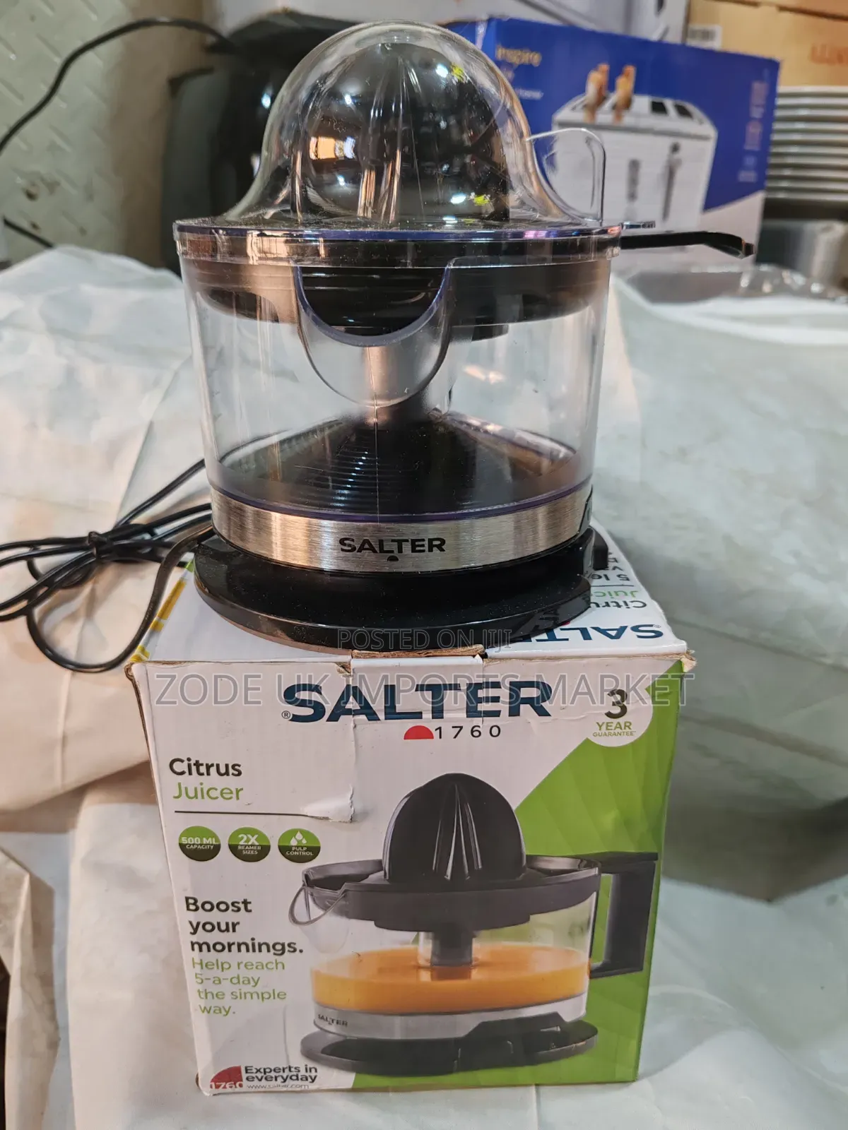 Salter Citrus Juicer
