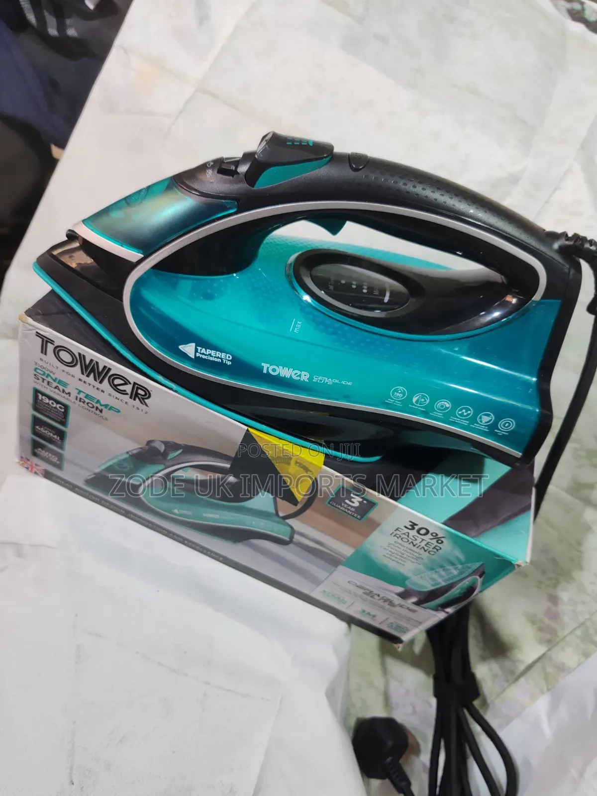 Tower One Temp Steam Iron With Variable Control