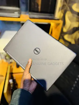 Laptop Dell Latitude 3180 4GB Intel Celeron HDD 320GB