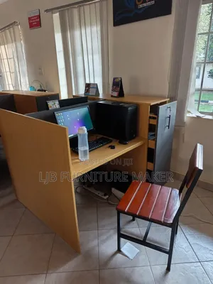 Laminated Workstation for 2seaters