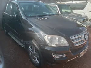 Mercedes-Benz 350D 2015 Black