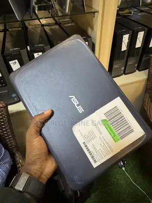 Laptop Asus ASUSPRO B9440UA 4GB Intel Celeron SSD 60GB