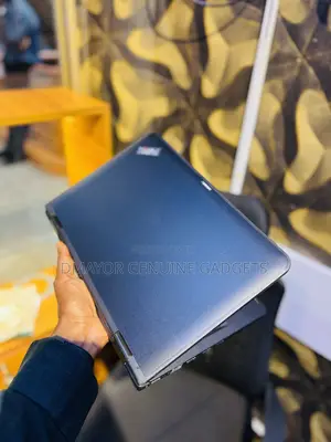 Laptop Lenovo Yoga 11e 8GB Intel Celeron SSD 128GB