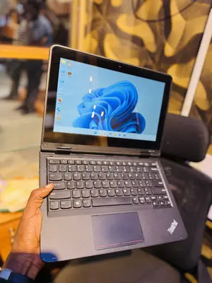 Laptop Lenovo Yoga 11e 8GB Intel Celeron SSD 128GB