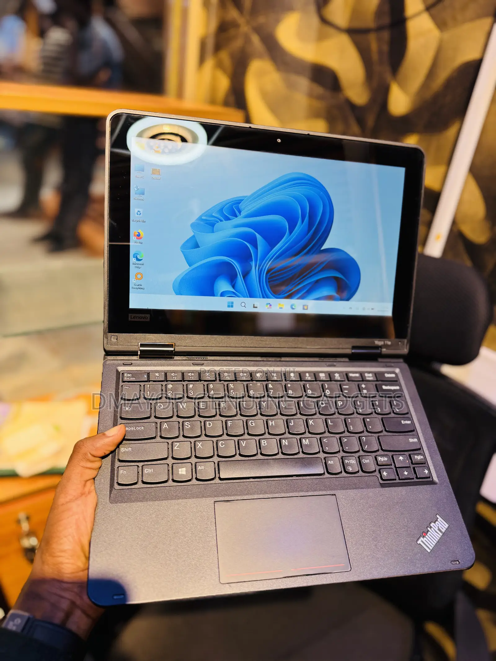 Laptop Lenovo Yoga 11e 8GB Intel Celeron SSD 128GB