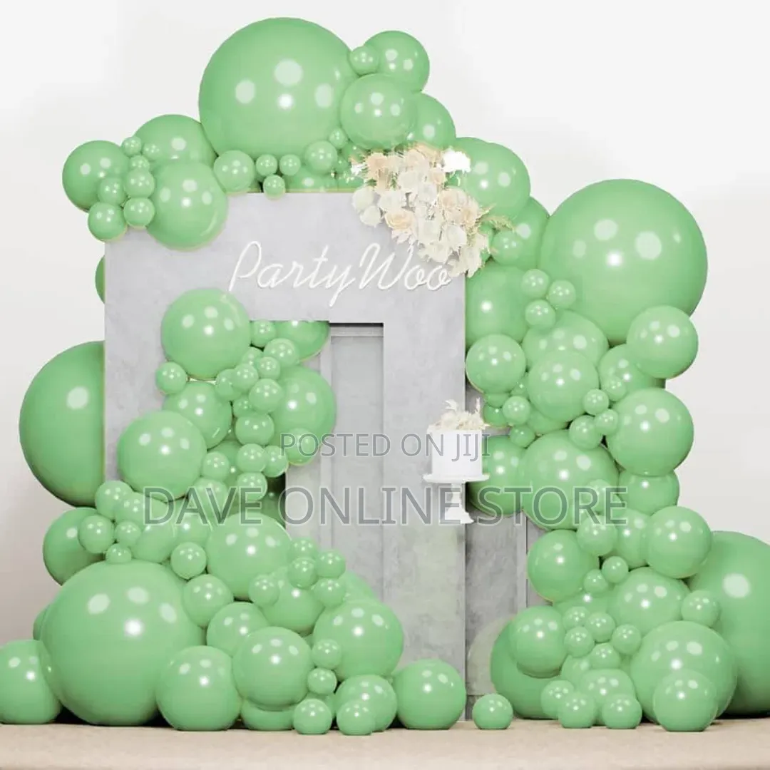 Pearl Light Green Balloons