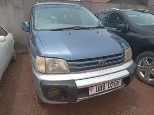 Toyota LiteAce Noah 1997 Blue