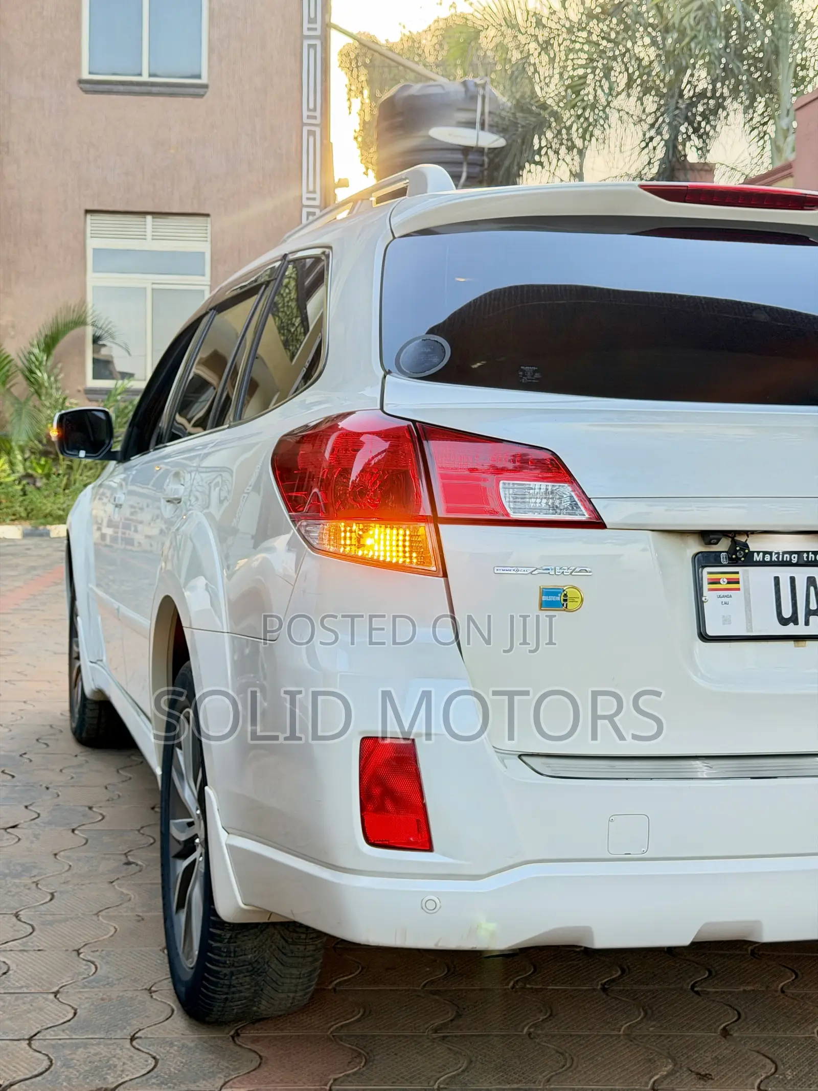 Subaru Outback 2.5i Limited 2012 White