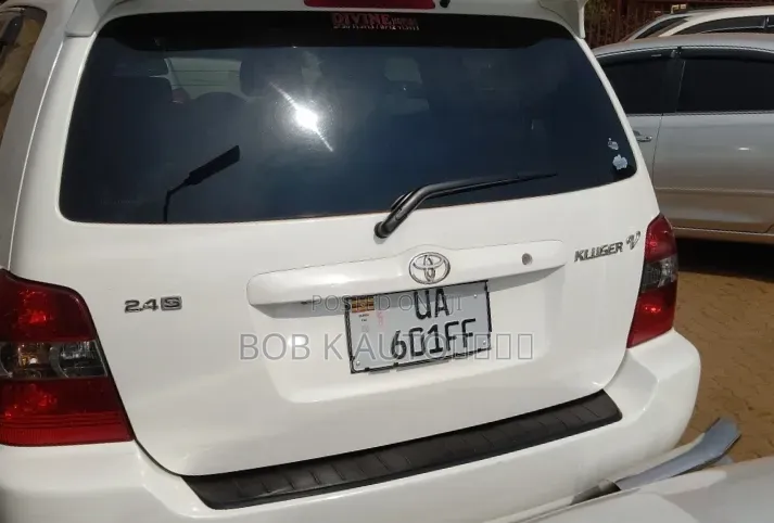 Toyota Kluger 2007 White