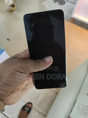 Vivo Y04 128 GB Silver