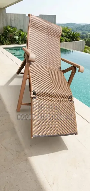 Reclining Lounge Chair
