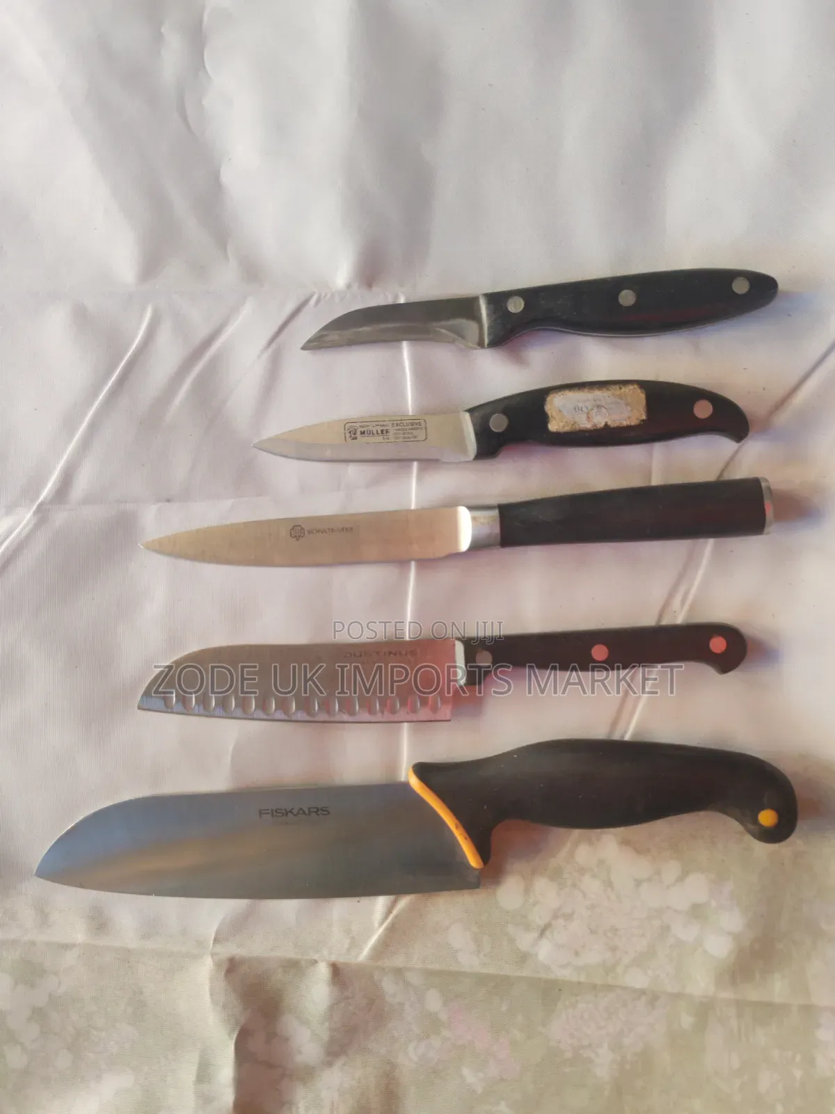 Justinus Rostfrei Kitchen Kives