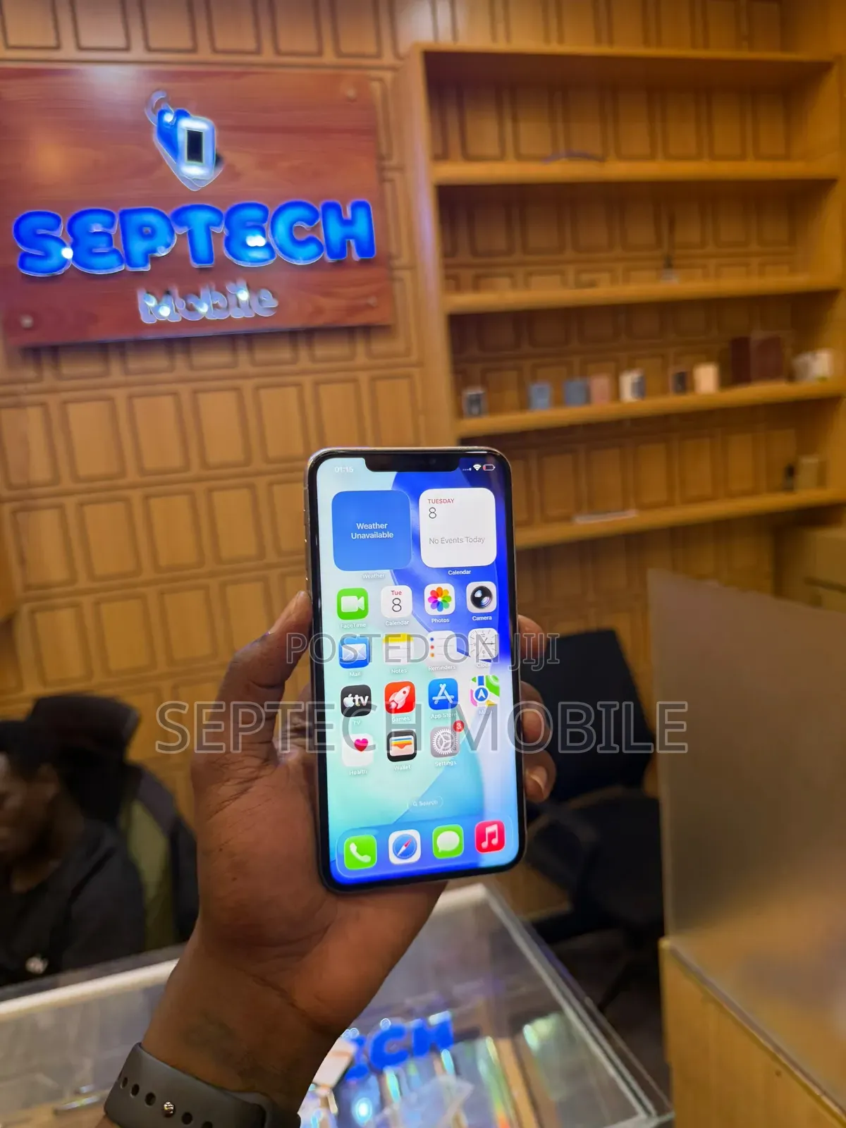 New Apple iPhone 11 Pro Max 256 GB White