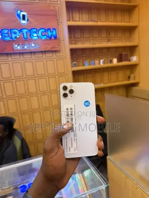 New Apple iPhone 11 Pro Max 256 GB White