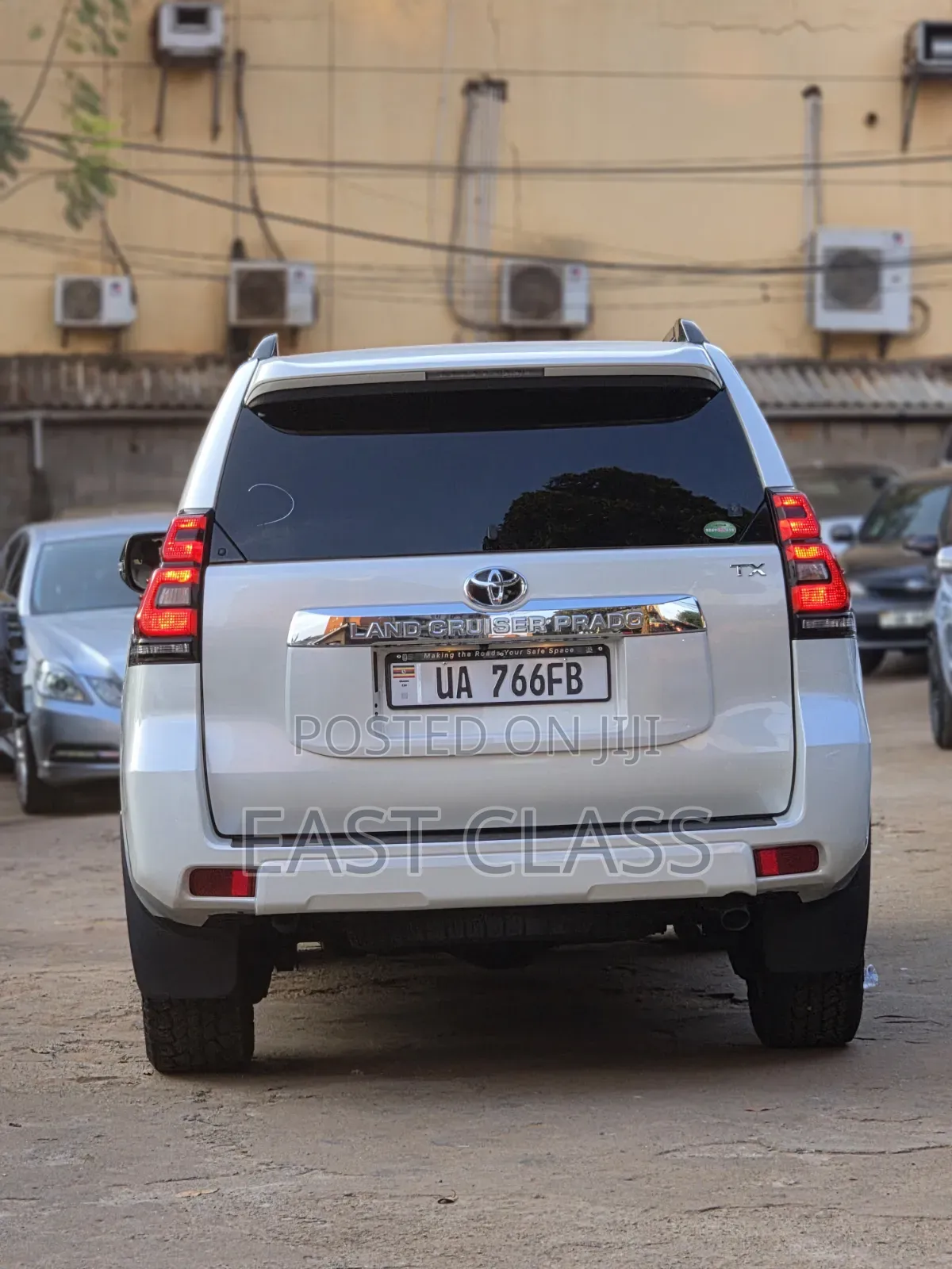 Toyota Land Cruiser Prado 2.8 2019 White