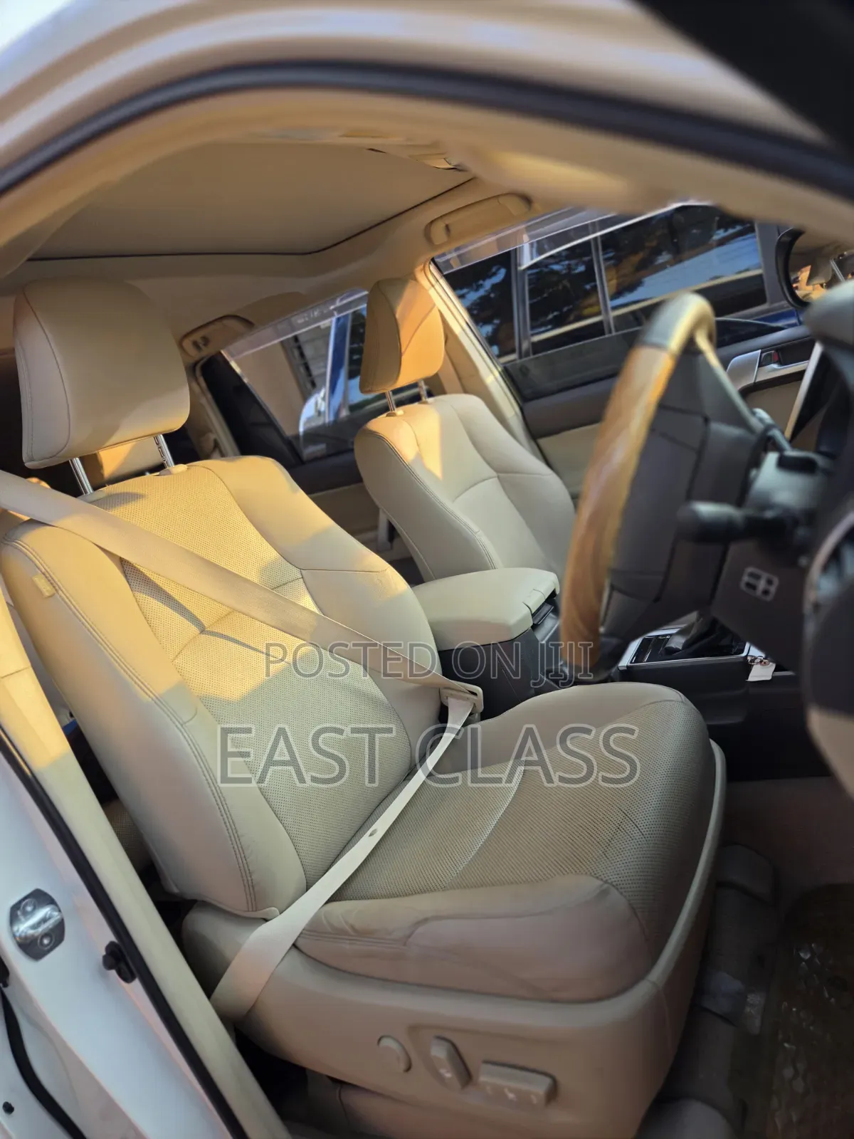 Toyota Land Cruiser Prado 2.8 2019 White