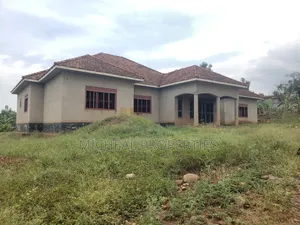 4bdrm House in Masoli Gayaza Rd At, Kawempe for sale