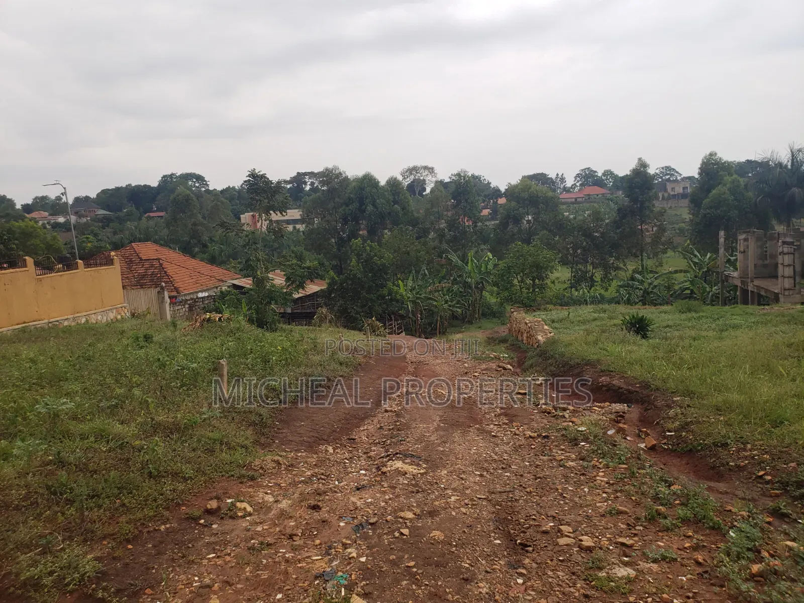 Plot for Sell Masoli at 150m With Land Titles