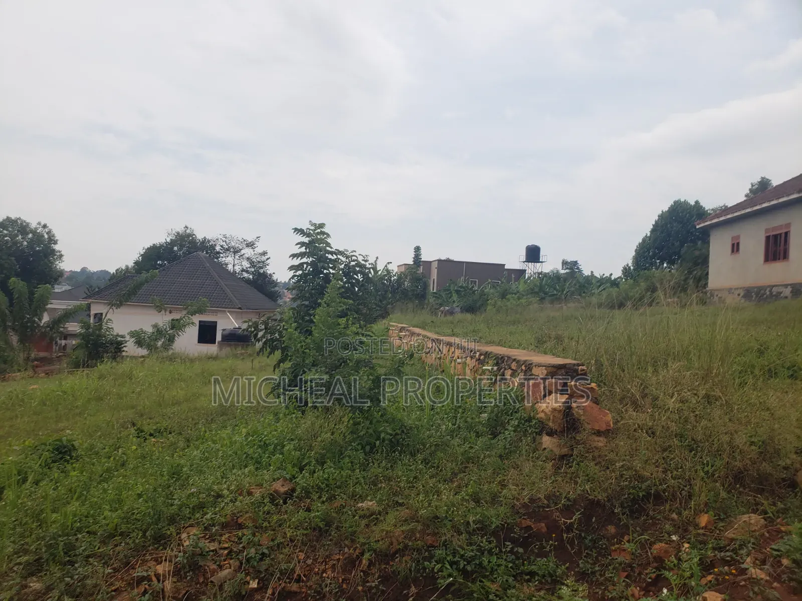 Plot for Sell Masoli at 150m With Land Titles