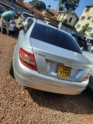 Mercedes-Benz C200 2011 Silver