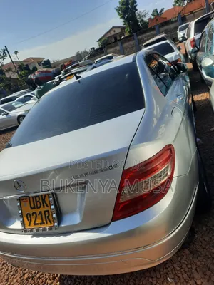 Mercedes-Benz C200 2011 Silver