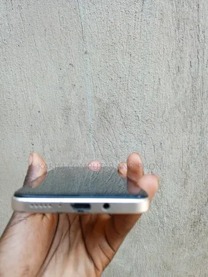 Infinix Smart 8 128 GB Blue