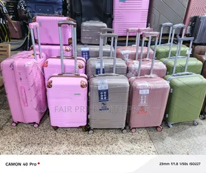 D Favour Plastic Suitcases. Full Set. Full Set