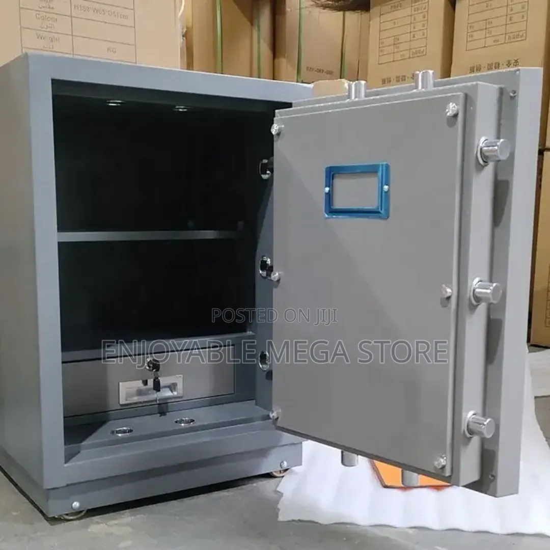 Heavy Duty Cash Safe Box Heavy Duty Cash Safe Box