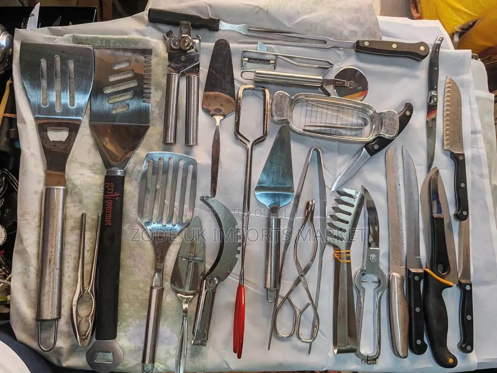 Full Set of Kitchen and Grill Cutlery