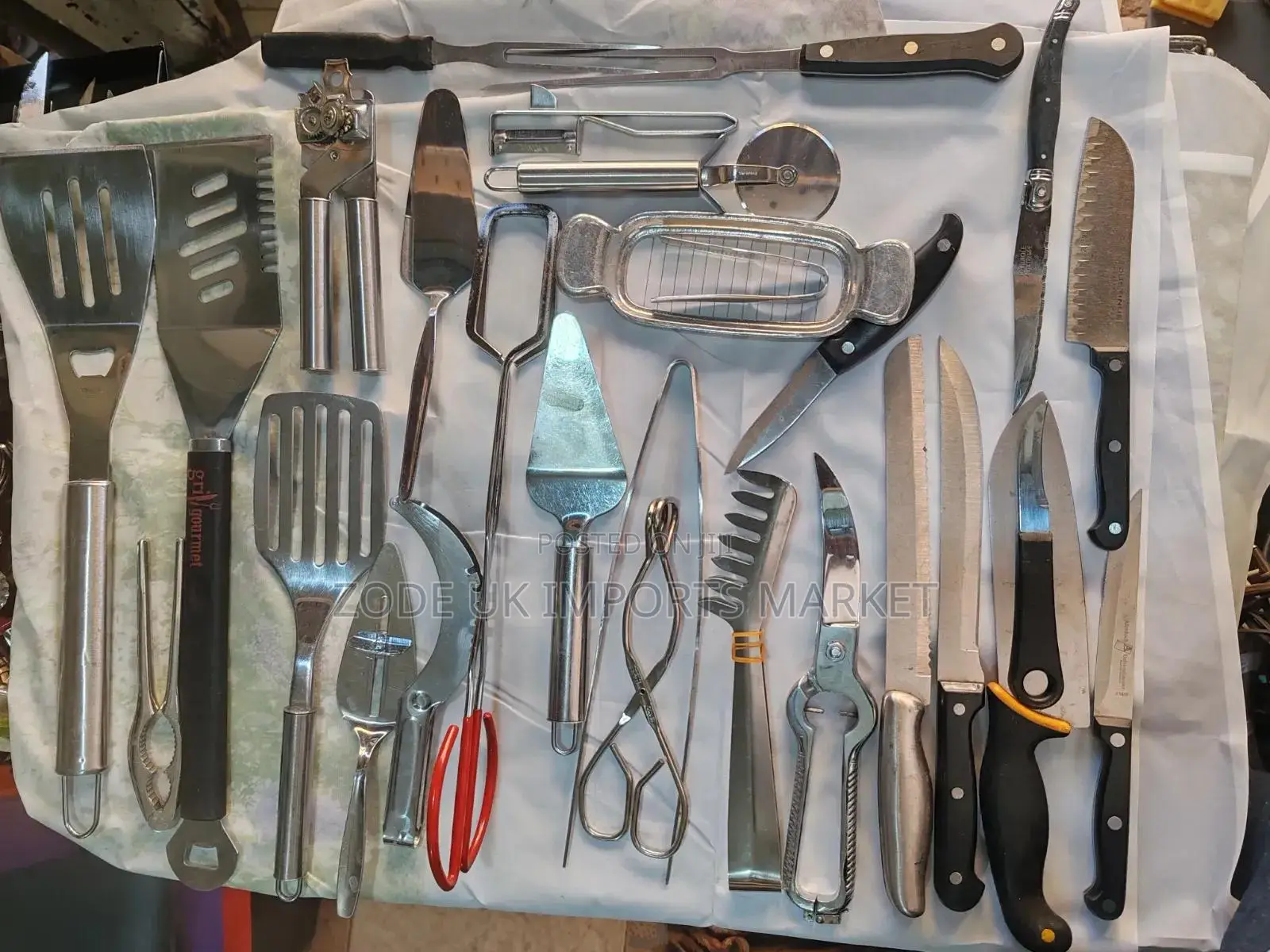 Full Set of Kitchen and Grill Cutlery