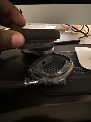 Apple AirPods Max