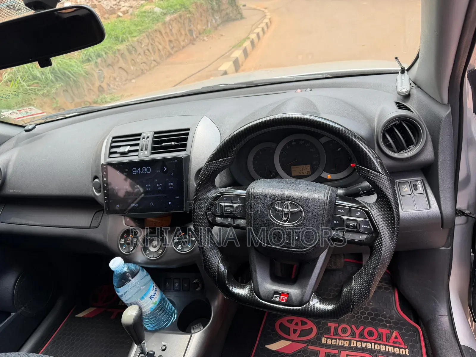Toyota RAV4 2010 Silver
