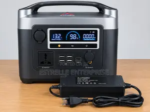 1500W Portable Power Station 25.6V LiFePO4 Solar Generator