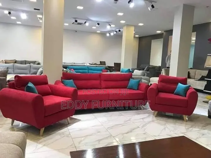 Eleden Sofa