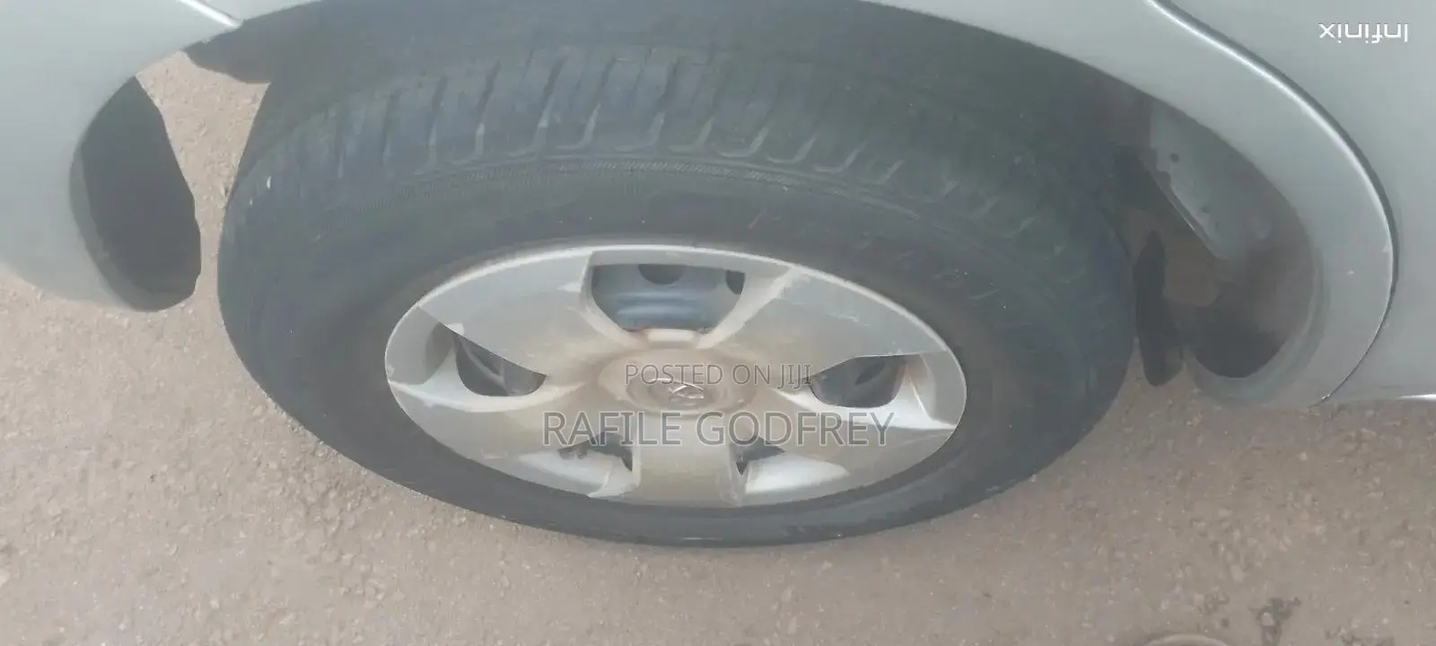 Toyota Sienta 2009 Silver