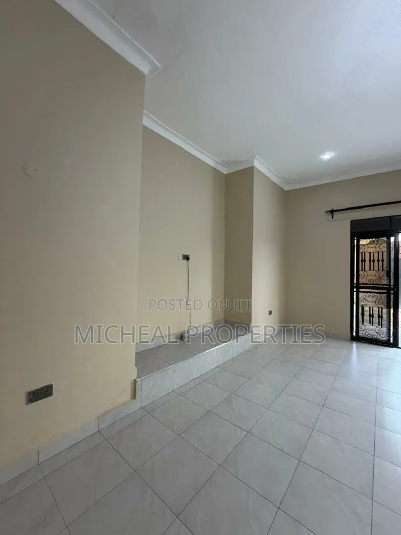 3bdrm House in Kira Nabusugwe Nsasa, Kawempe for sale