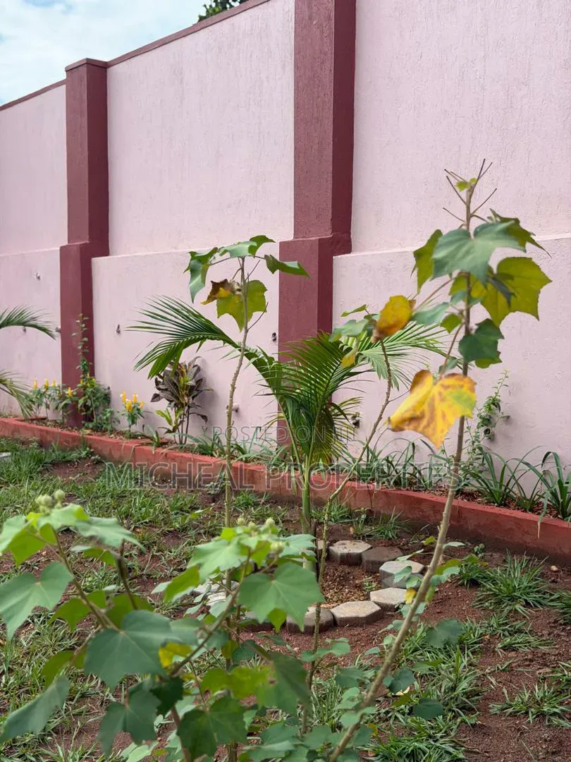 3bdrm House in Kira Nabusugwe Nsasa, Kawempe for sale