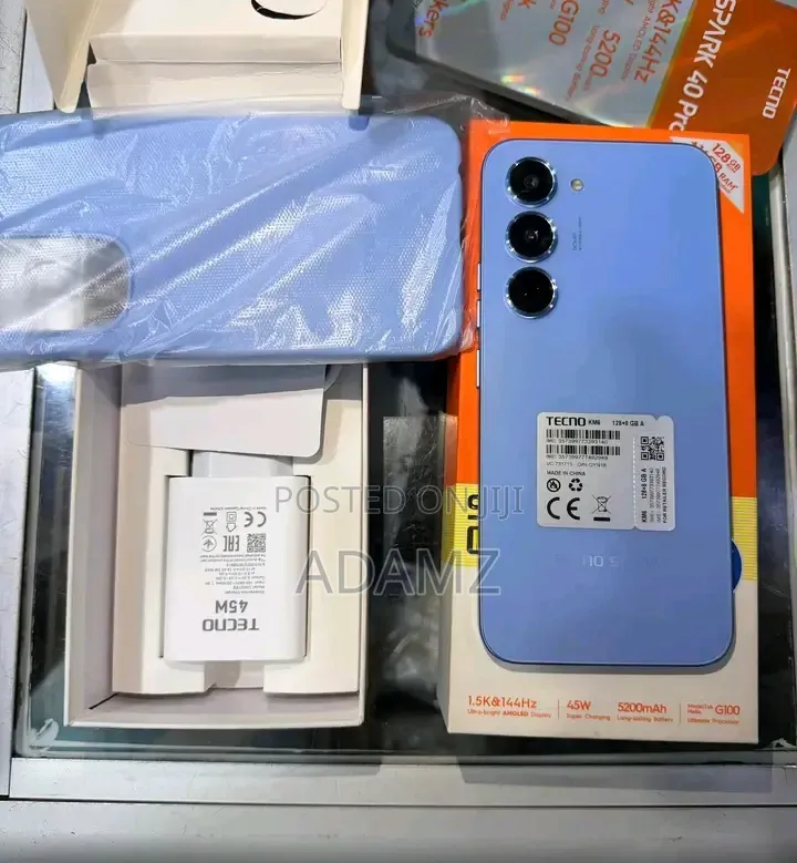 New Tecno Spark 40 Pro 256 GB Blue