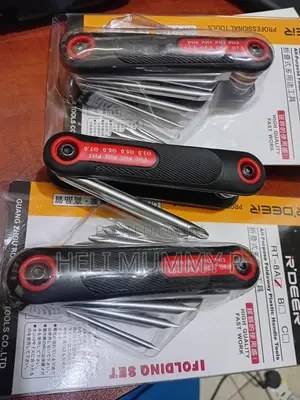 R'deer 8-in-1 Folding Screwdriver Set,