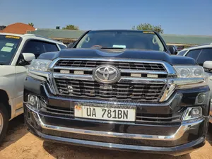 Toyota Land Cruiser 4.5 V8 GX-R 2015 Black