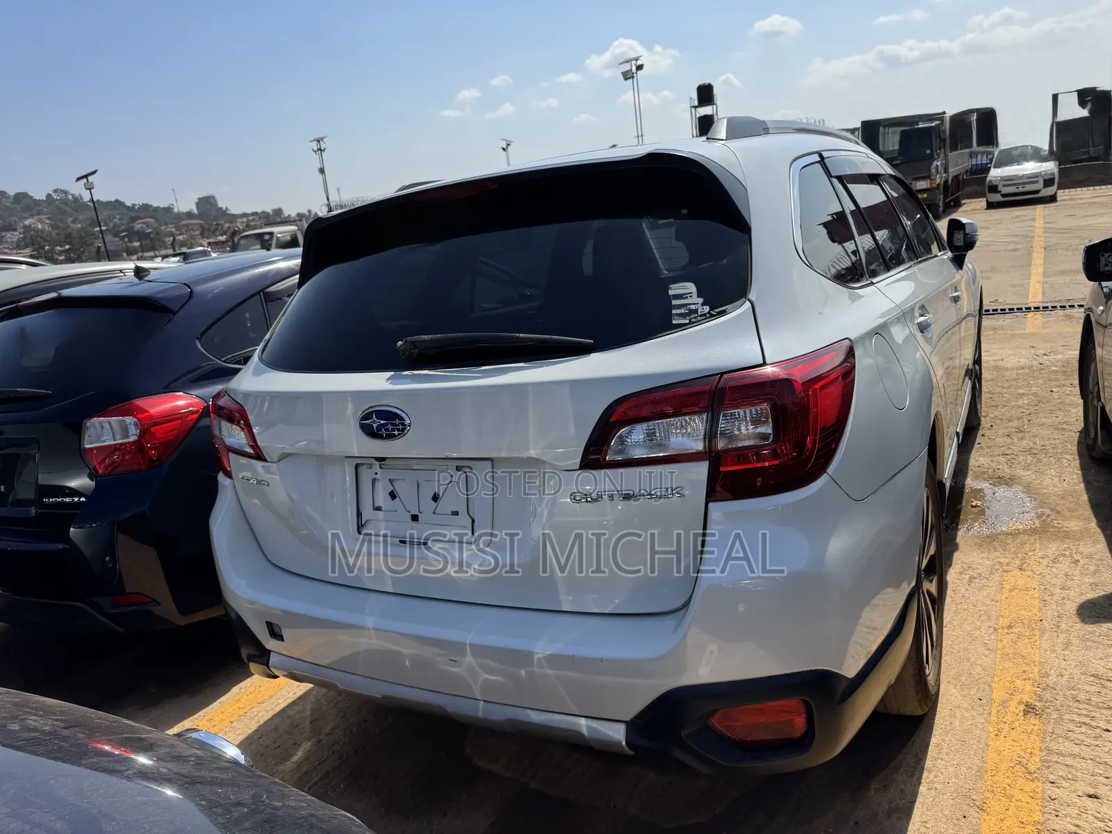 Subaru Outback 2.5i Limited AWD 2017 White