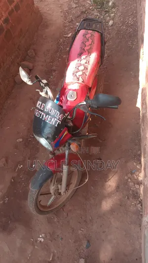 Bajaj CT 125X 2023 Red