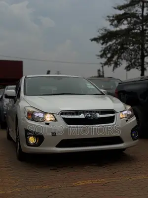 Subaru Impreza 2.0i Limited PZEV 4dr Hatchback AWD (2.0L 4cyl CVT) 2014