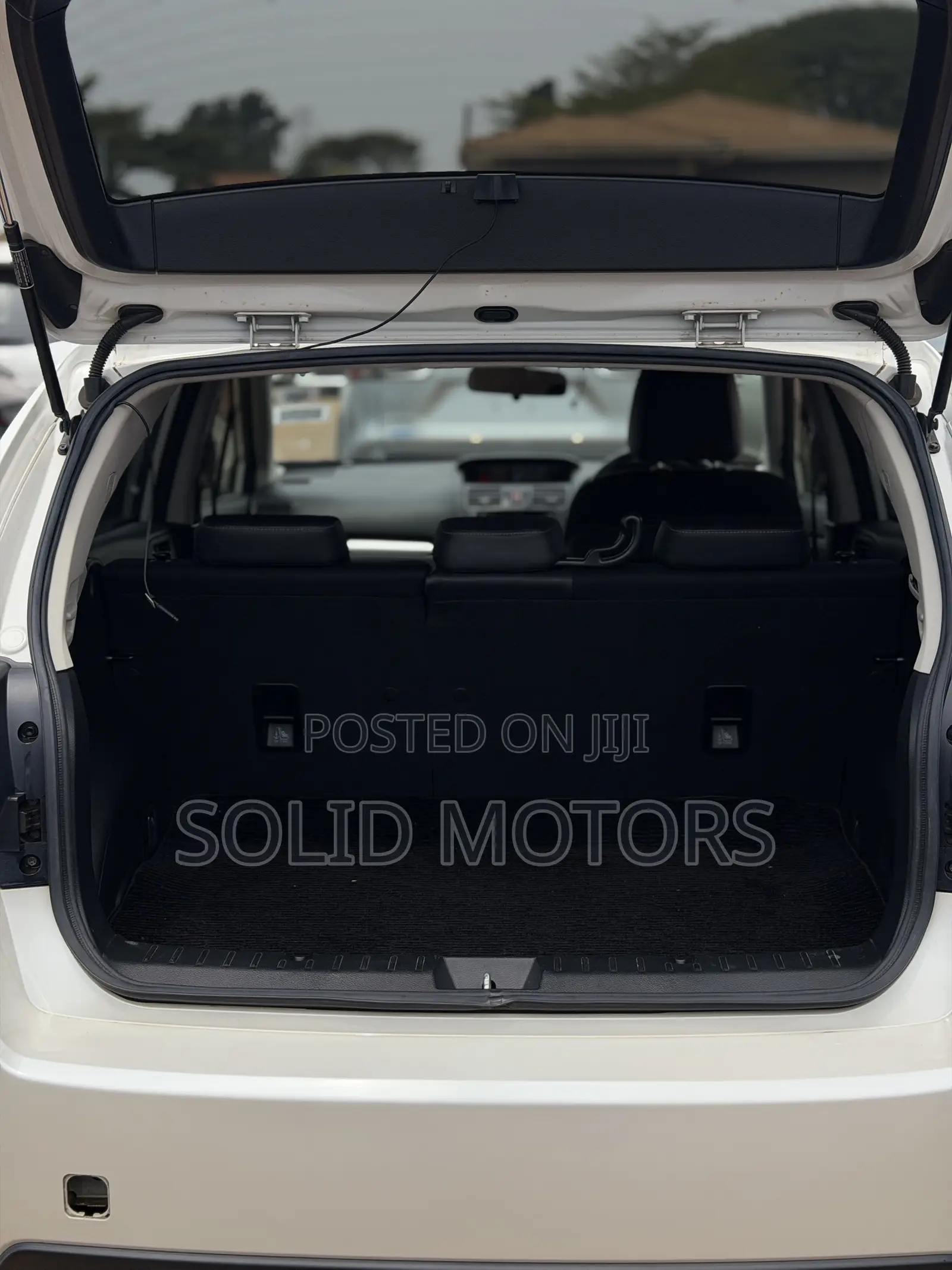 Subaru Impreza 2.0i Limited PZEV 4dr Hatchback AWD (2.0L 4cyl CVT) 2014