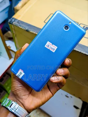 Kyocera Basio 4 32 GB Blue